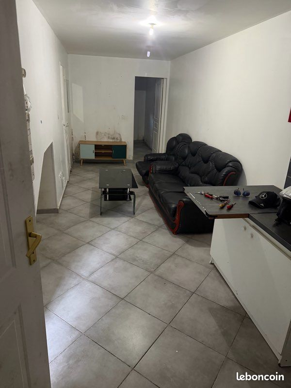 Appartement 2 pièces 40 m² · à Vénissieux · 40 m² · 700 €/mois