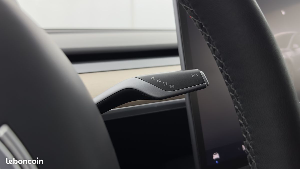 TESLA MODEL Y Grande Autonomie Dual Motor AWD (image 18)