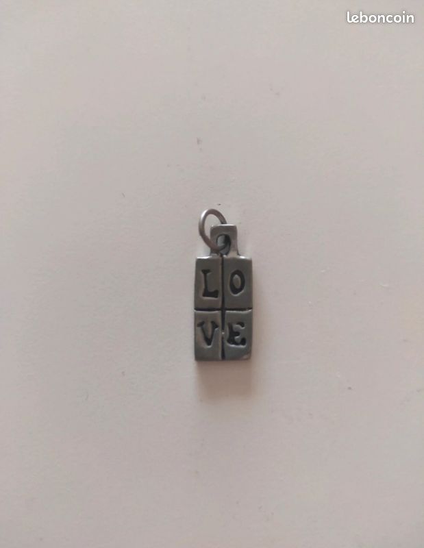 Pendentif (image 1)