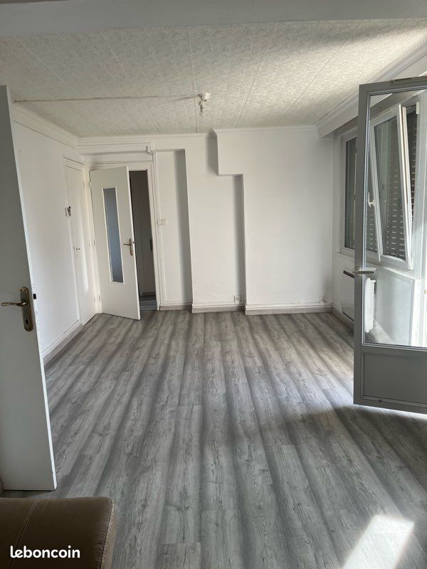 Appartement 3 pièces 68 m² · à Oyonnax · 68 m² · 83 000 €