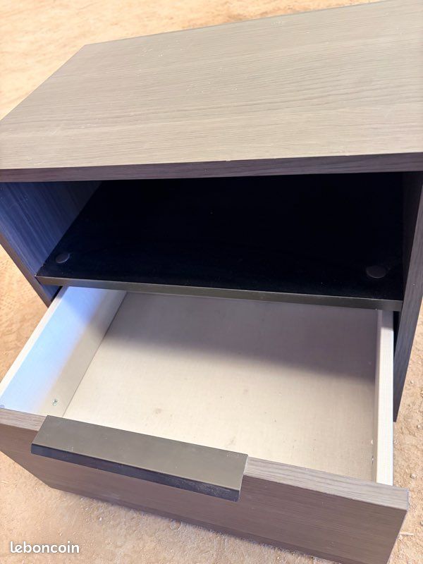 Table de chevet (image 2)