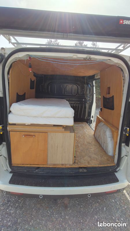 Fiat doblo cargo multijet 95CH pack pro 2017 aménagé (image 5)