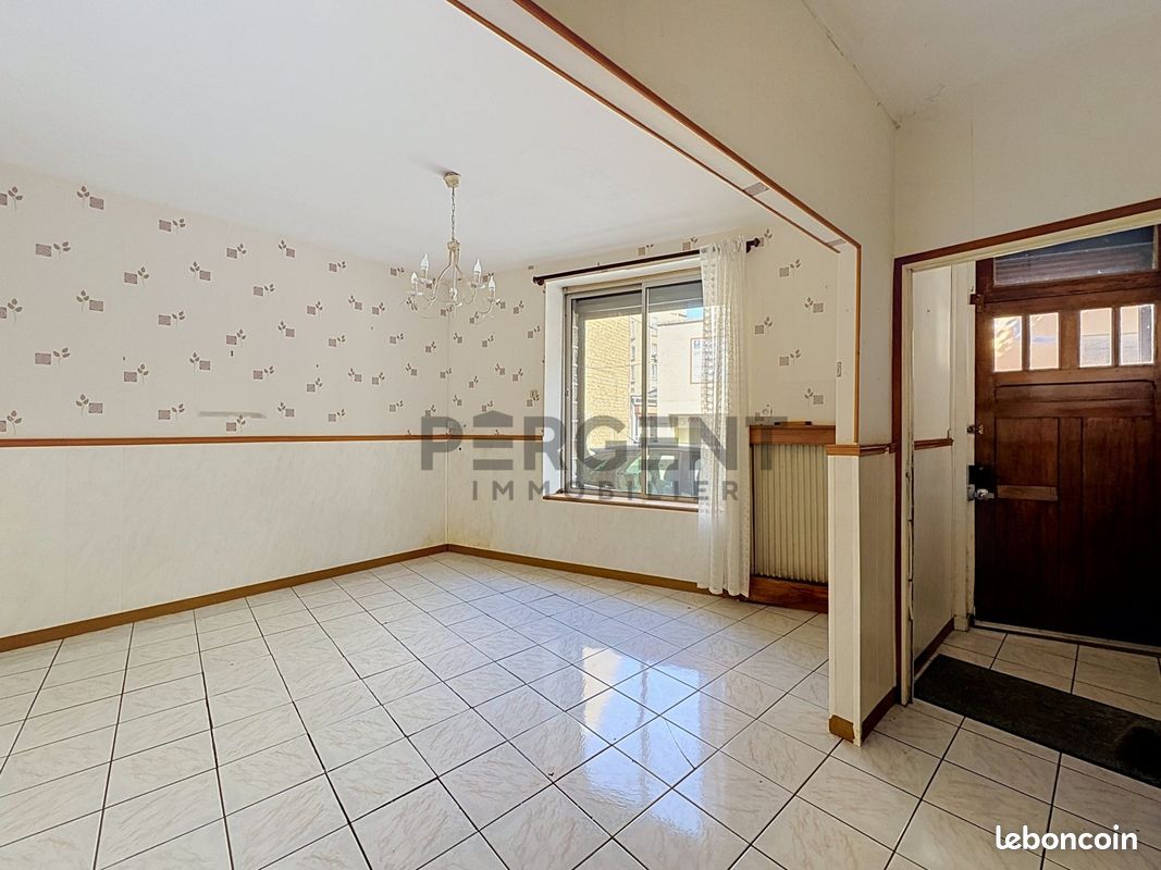 Maison 4 pièces 91 m² · à Charleville-Mézières · 91 m² · 126 000 €