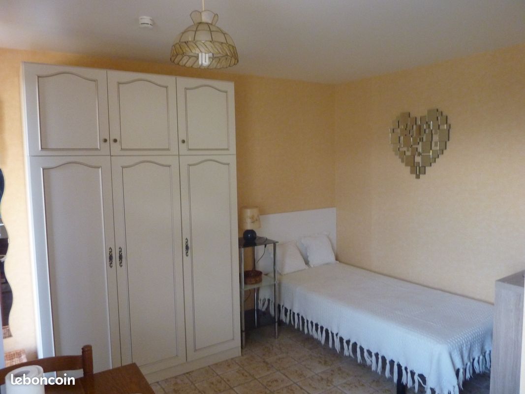 Appartement 1 pièce 15 m² · à Nevers · 15 m² · 280 €