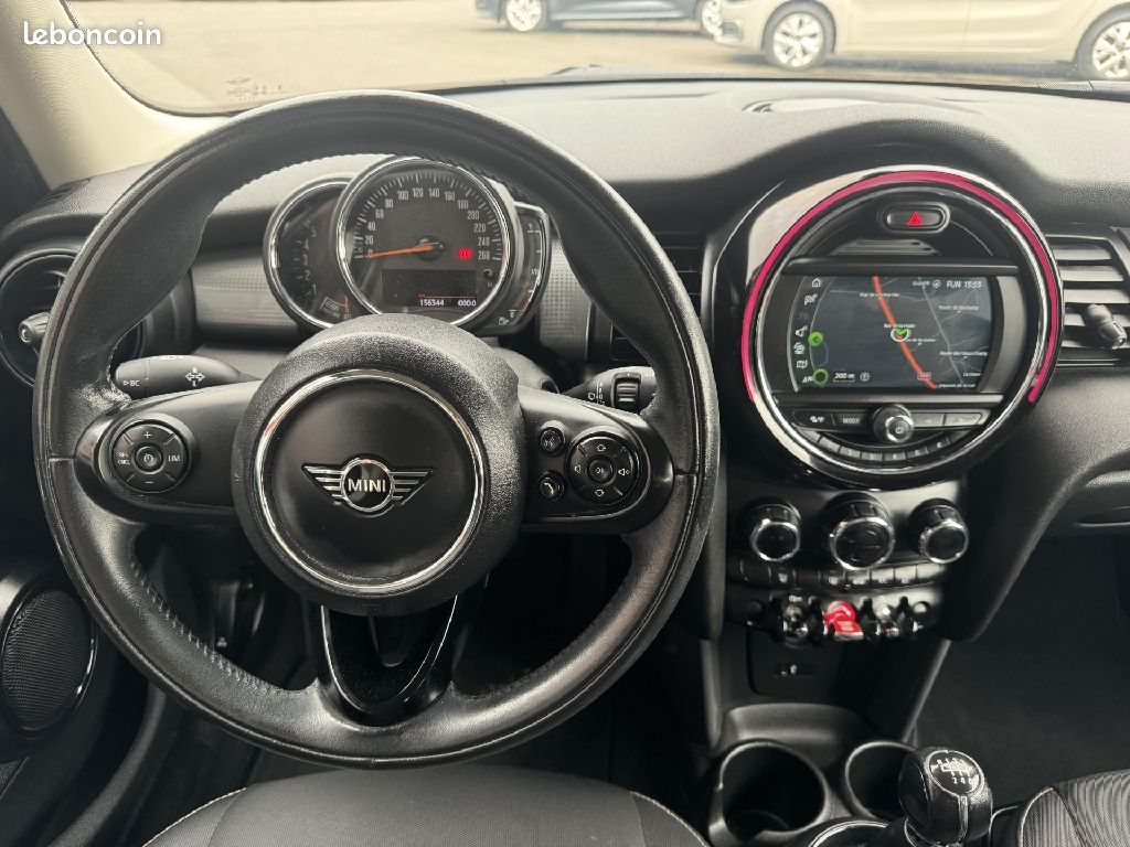 Mini Hatch F55 LCI Cooper D 116 ch (image 6)