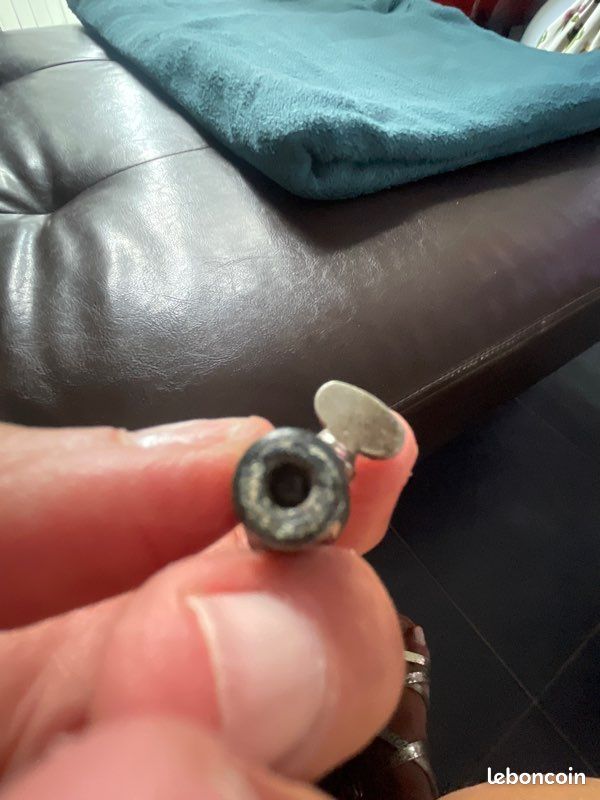 Petit robinet ancien (image 4)