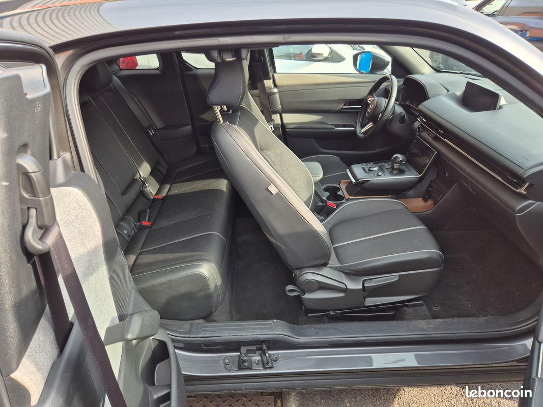 Mazda mx-30 r-ev e-skyactiv 170 makoto urban expression bva 1 ière main (image 4)
