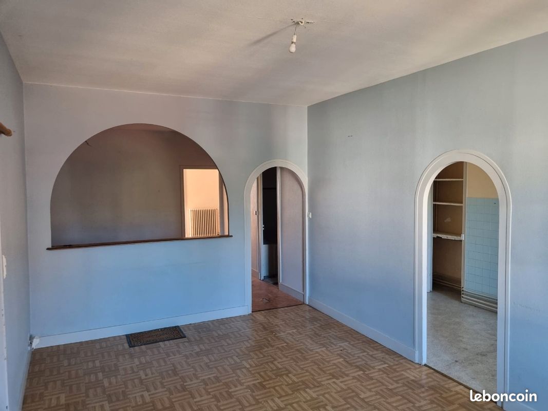 Appartement 3 pièces 73 m² · à Lons-le-Saunier · 73 m² · 79 000 €