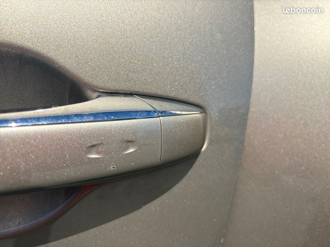 RENAULT GRAND SCENIC IV GRAND 1.2 TCE 130 INTENS 132Ch Toit panoramique Régulateur de vitesse Garantie 12 mois (image 26)