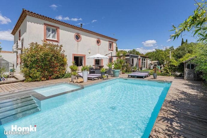 Villa 8 pièces 201 m²