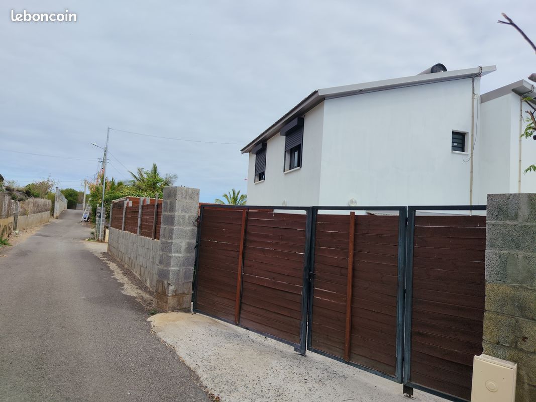 Appartement 3 pièces 80 m² · à Saint-Leu · 80 m² · 1 200 €/mois