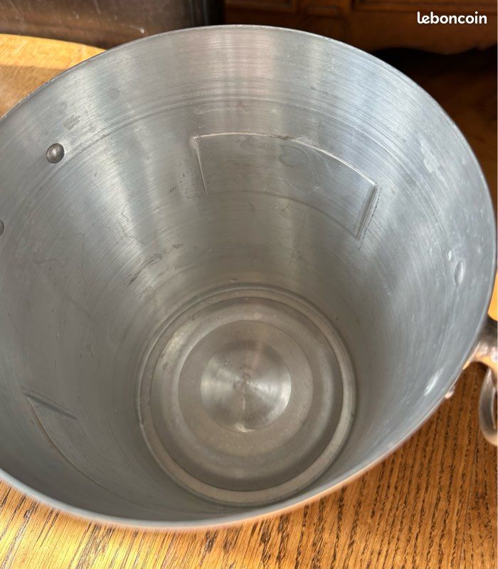 Vntage Pper Hedseck Champagne ce Bucket - Slver Plated -made n