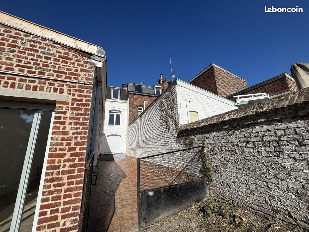 Maison a louer valenciennes - 6 pièce(s) - 135 m2 - Surfyn