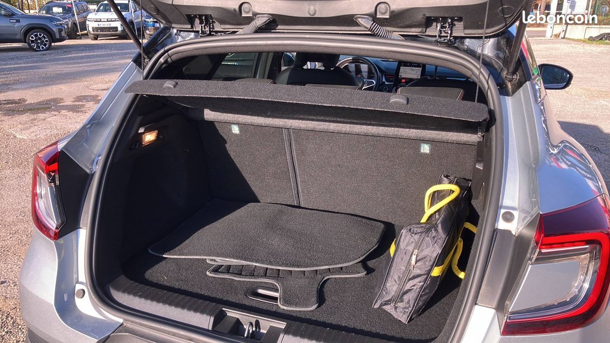 Renault captur tce 140 21 r.s. Line (image 19)
