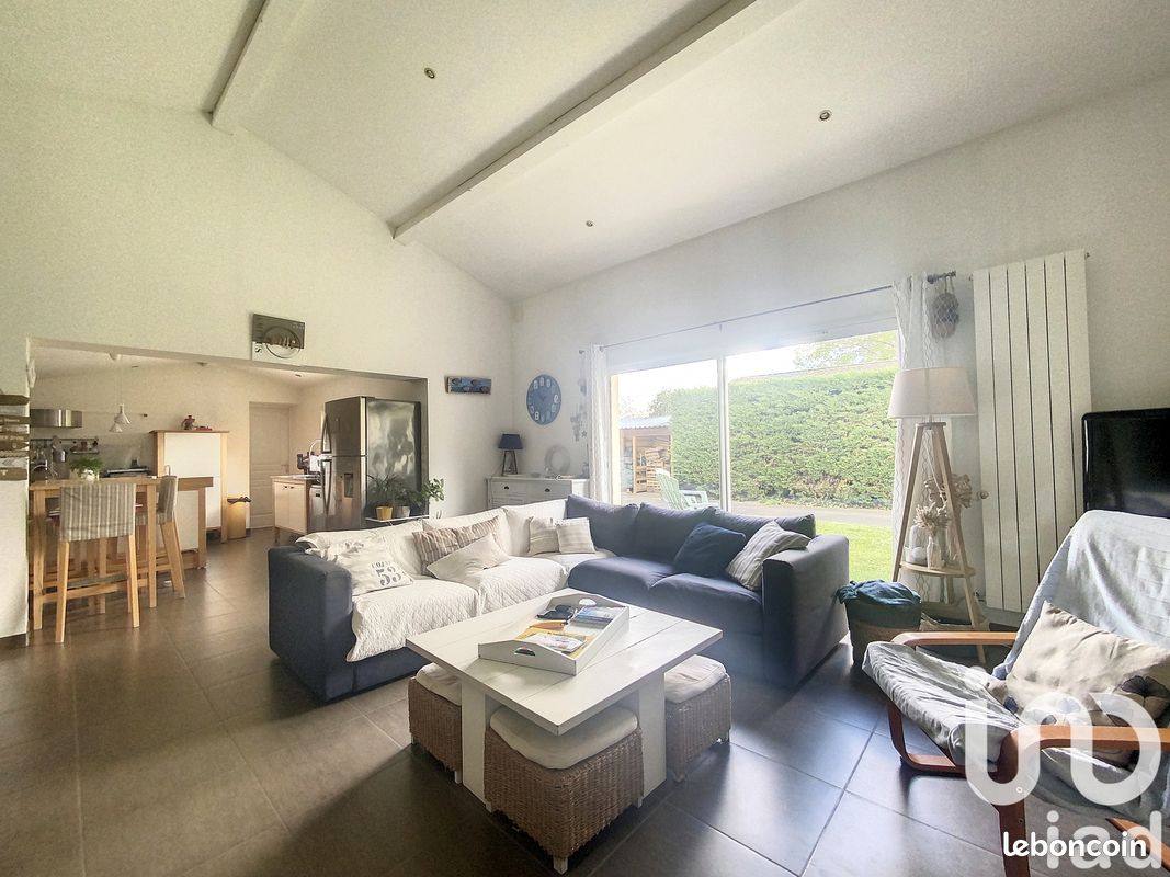 Propriété 5 pièces 145 m² - Rions 33410 (image principale 4)