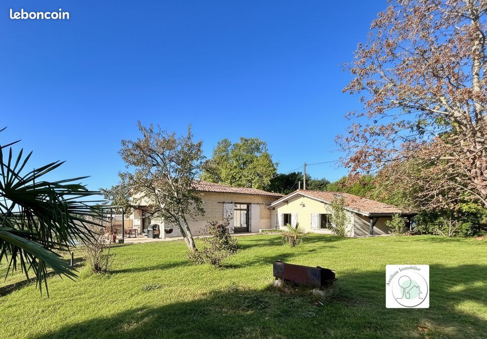 Maison 6 pièces 159 m² · à Bourg · 159 m² · 275 000 €