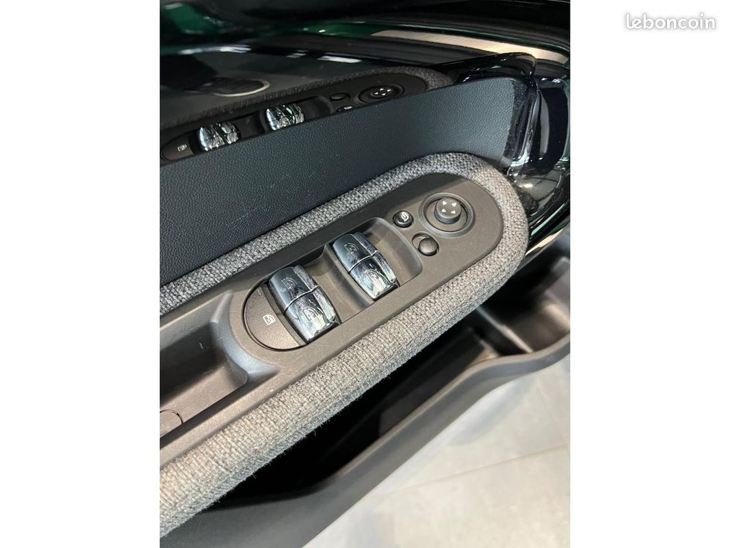 MINI COUNTRYMAN F60 COOPER SE 125ch + 95ch ALL4 BVA 6 Caméra Carplay LED Union Jack (image 17)