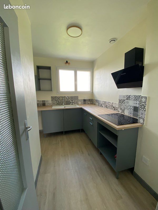 Appartement 3 pièces 47 m² · à Saintes · 47 m² · 690 €