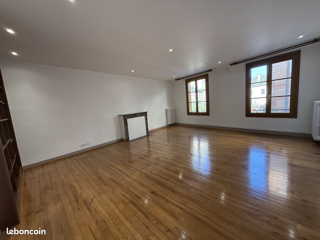 Appartement 4 pièces 123 m² · à Rodez · 123 m² · 810 €/mois