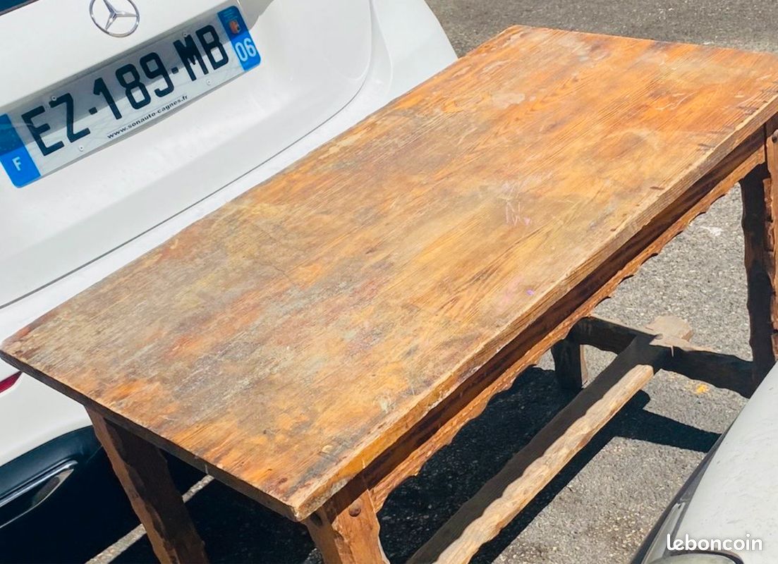 Table (image 1)