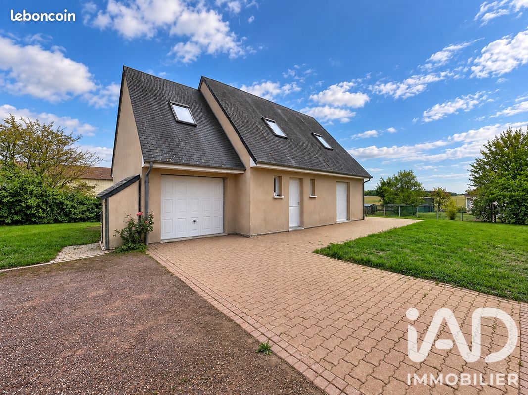 Maison 5 pièces 98 m² · à Grossoeuvre · 98 m² · 212 000 €