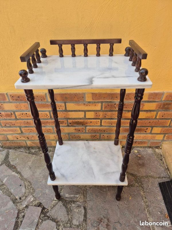 Table d'appoint (image 1)