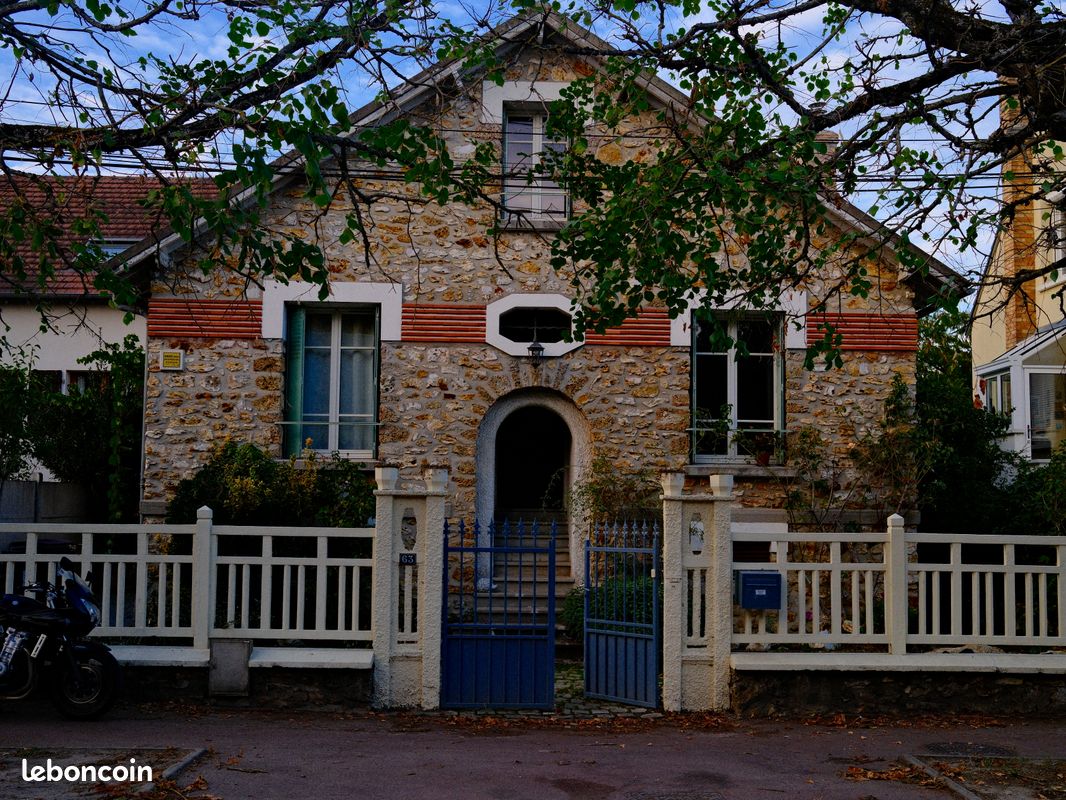 Maison 5 pièces 80 m² · à Dourdan · 80 m² · 320 000 €