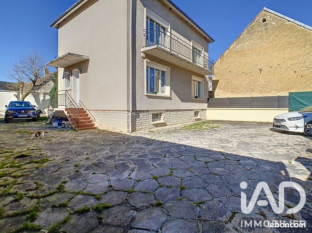 Maison 4 pièces 162 m² · à Barbonne-Fayel · 162 m² · 158 000 €