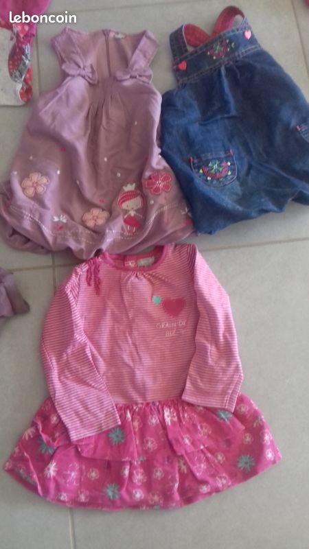 Lot de vetement fille 12 mois (image 2)