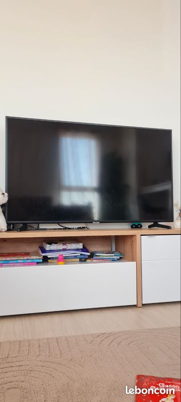 TV Samsung 50" (125 cm) 4K Smart TV - Panne de LED (Pour pièces) (image 2)