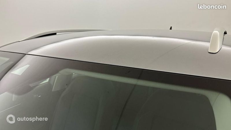 Volkswagen T-Roc 1.5 TSI EVO 150ch Style DSG7 (image 22)