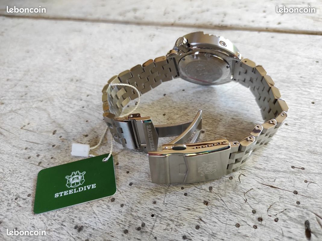 TRES BELLE MONTRE PLONGEE HOMME AUTOMATIQUE 300m avec SEIKO NH35 MOUVEMENT (image 12)