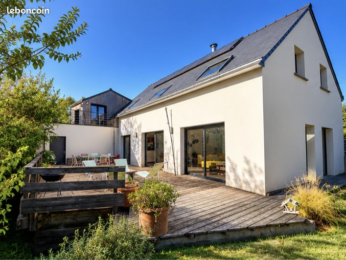 Maison 7 pièces 155 m² · à Lancieux · 155 m² · 599 900 €