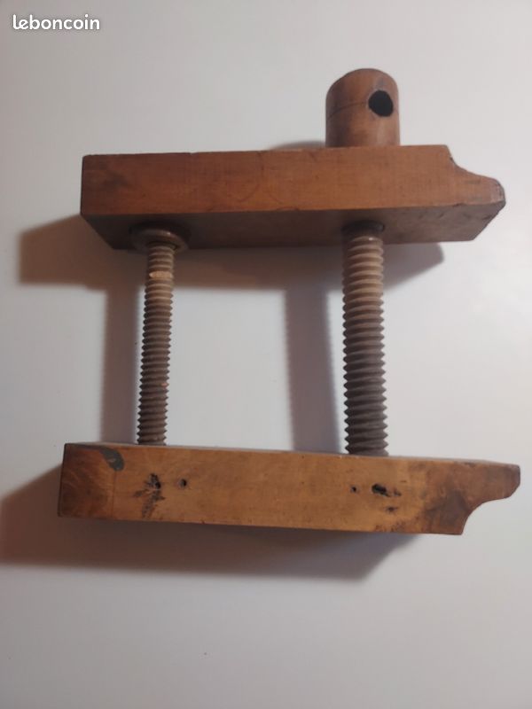 Presse serre joint (image 1)
