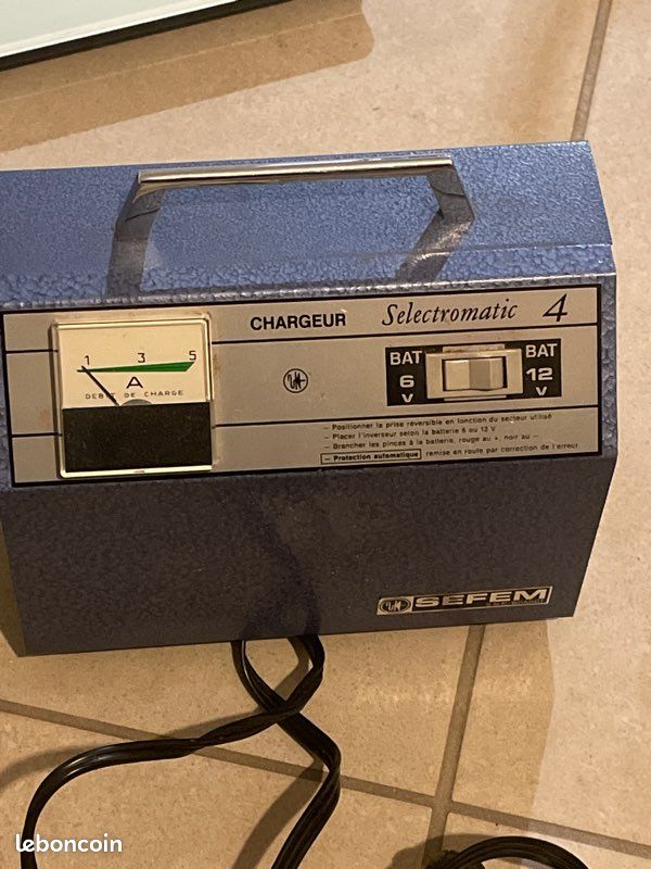 Chargeur 6 et 12 volts (image 2)
