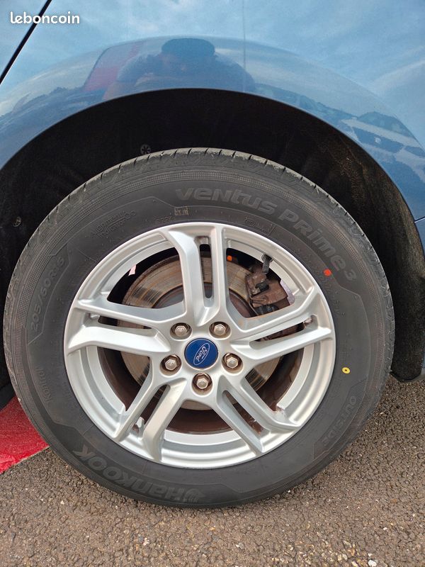 Ford Focus SW 1.5 L Ecoblue 120 CH "Titanium" 1ère Main (image 8)