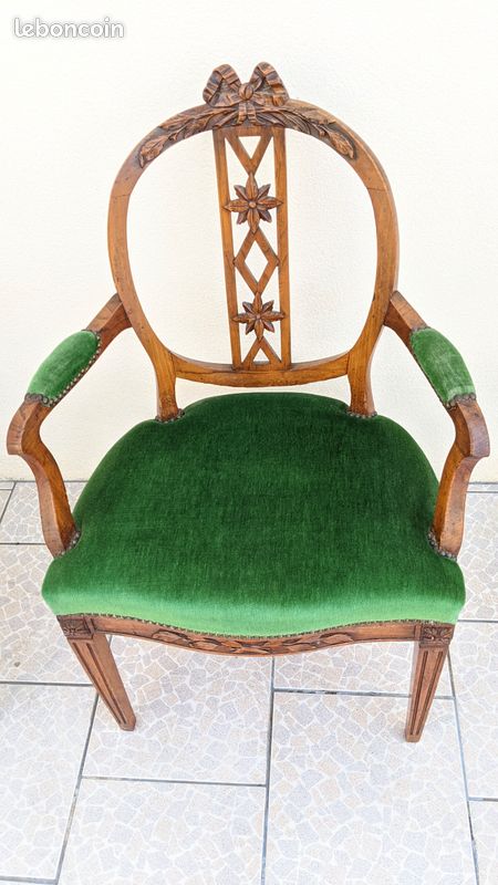 ENSEMBLE FAUTEUIL ET CHAISES STYLE LOUIS XVI (Travail anglais 19e.Siècle) (image 2)