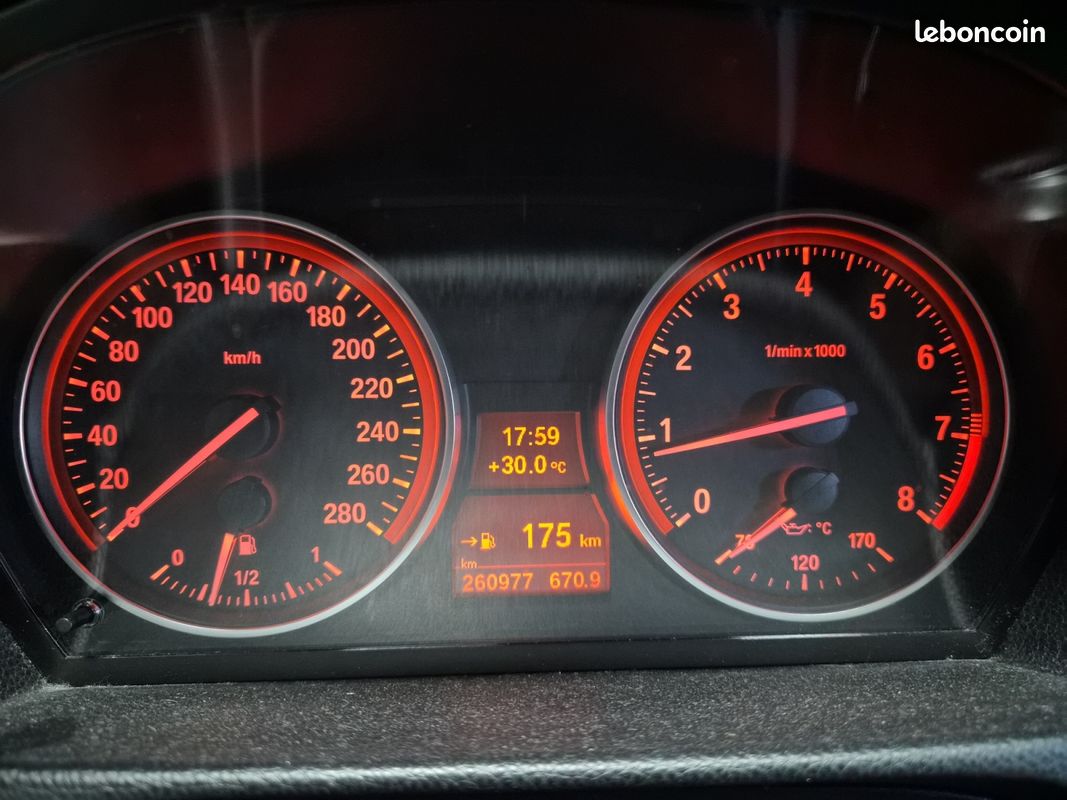 BMW SERIE (E91) TOURING 335XI PACK M 306Ch Garantie 12 mois (image 14)