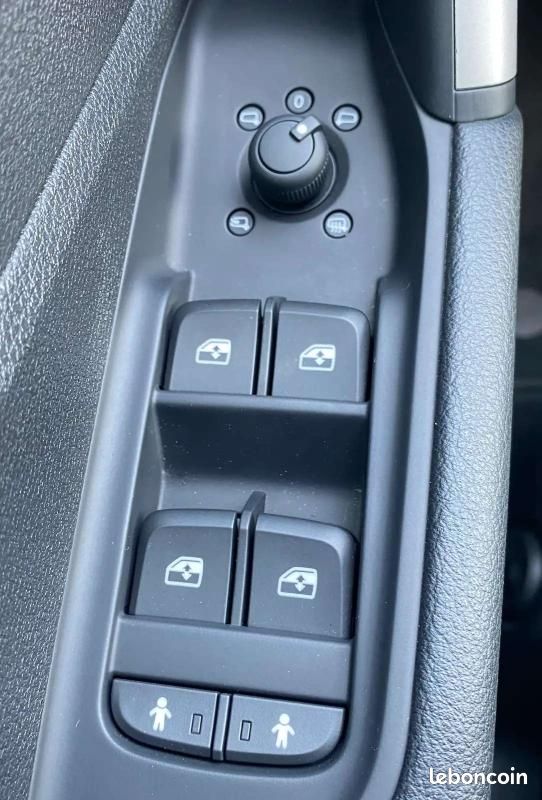 Audi Q2 35 TFSI 150 S tronic 7 Advanced / camera recul carplay regulateur de vitesse (image 15)