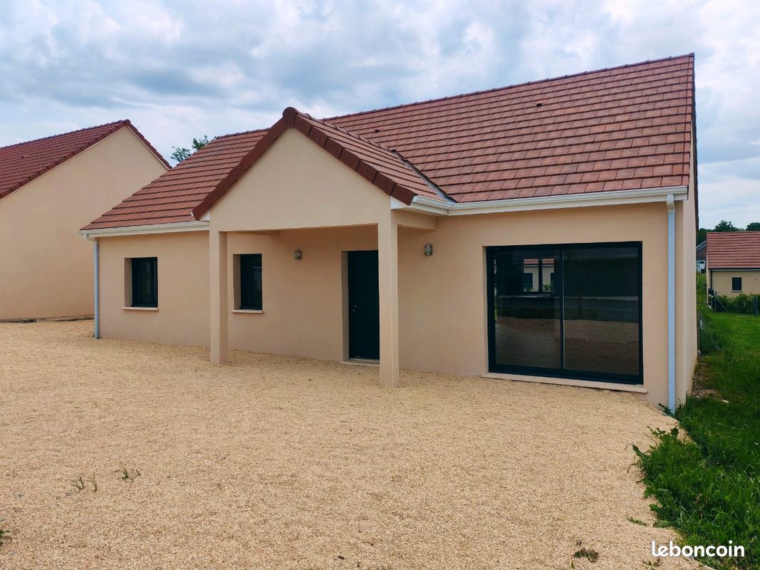 Maison 4 pièces 110 m² · à Saint-Fiel · 110 m² · 164 000 €