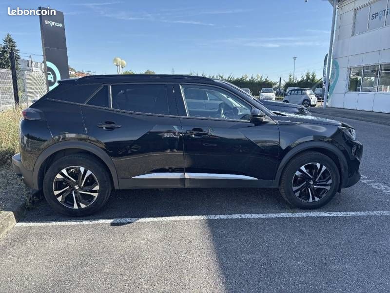 Peugeot 2008 PureTech 130 S&S EAT8 Allure Pack (image 4)