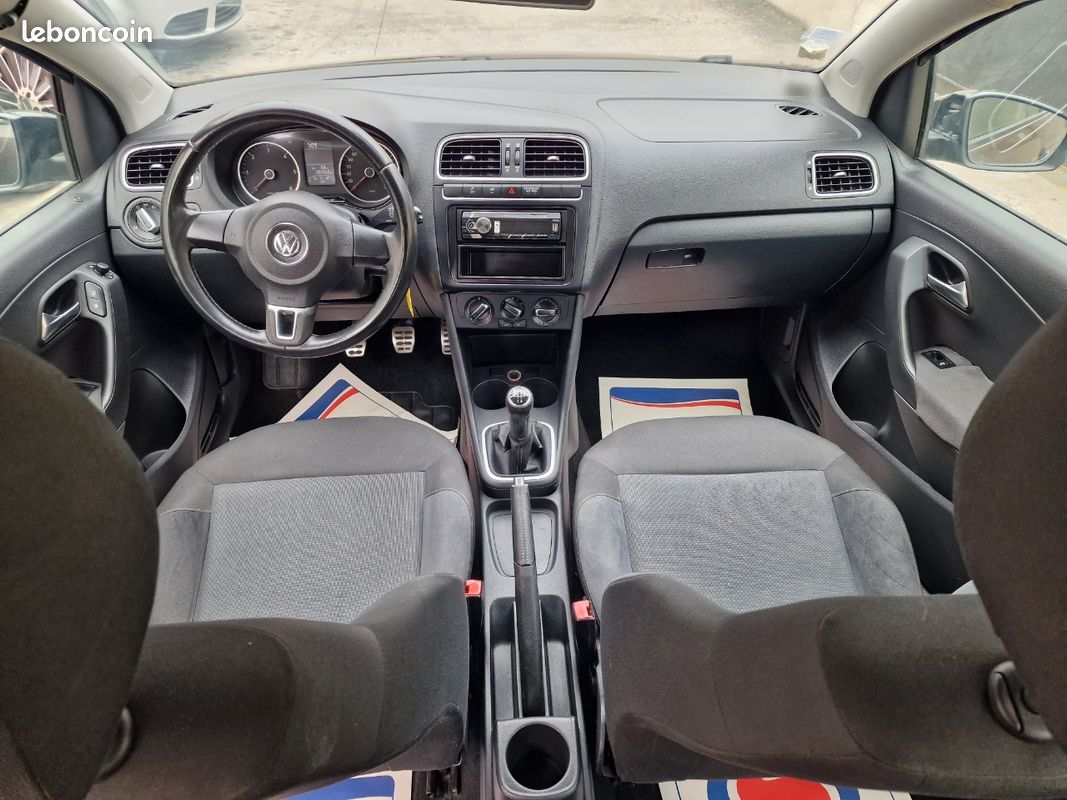Volkswagen polo 1.6 tdi 90ch style (image 4)