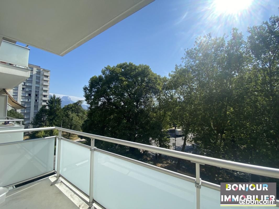 Appartement 1 pièce 25 m² · à Saint-Martin-d'Hères · 25 m² · 500 €