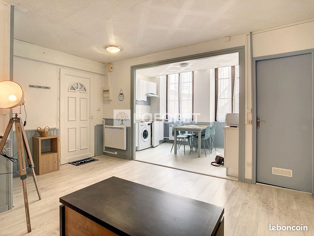 Appartement 1 pièce 31 m² · à Neufchâteau · 31 m² · 340 €