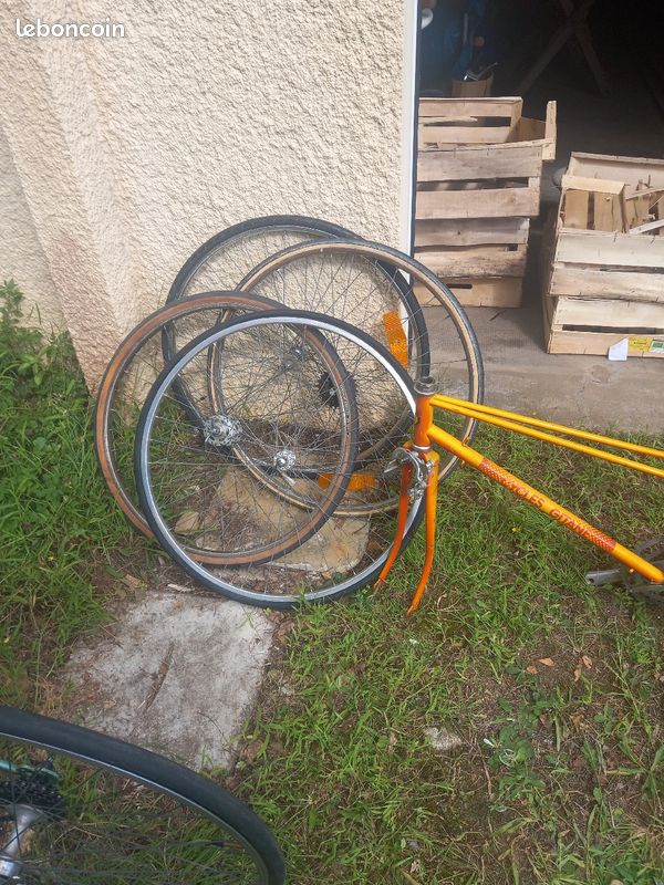 Vélos et pièces (image 3)