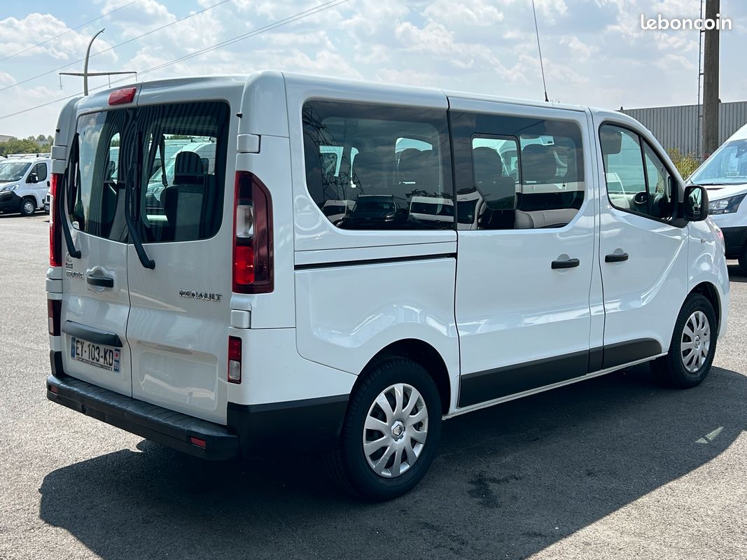 Renault Trafic 1.6 DCI 125ch S&S Fourgon L1H1 COMBI 9 PLACES PACK ZEN S&S (image 2)
