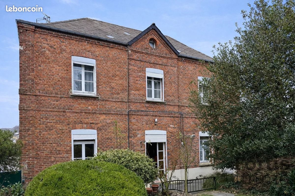 Maison 8 pièces 167 m² · à Beaumont-en-Cambrésis · 167 m² · 149 990 €