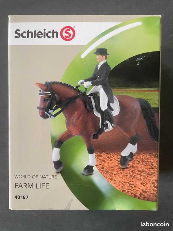 Figurine Schleich 40187 + Cheval - Occasion - Quelques Traces