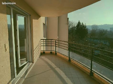 Appartement 4 pièces 90 m² · à Bourgoin-Jallieu · 90 m² · 955 €/mois