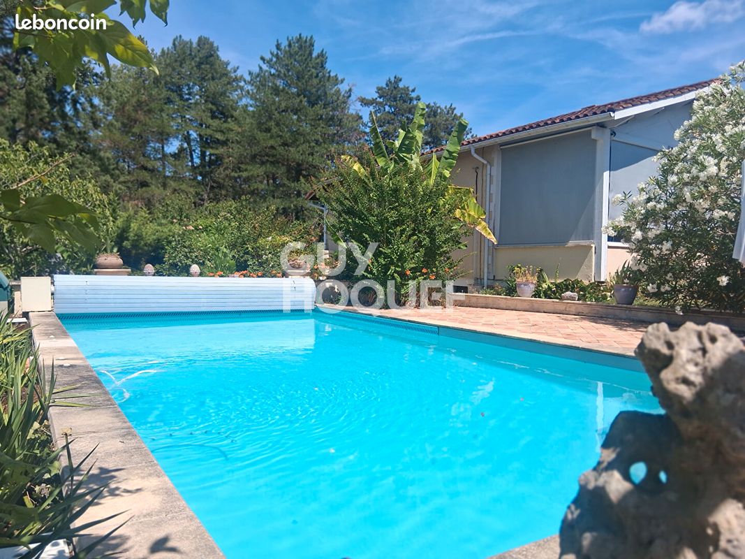 Maison 6 pièces 215 m² · à Pont-du-Casse · 215 m² · 277 000 €